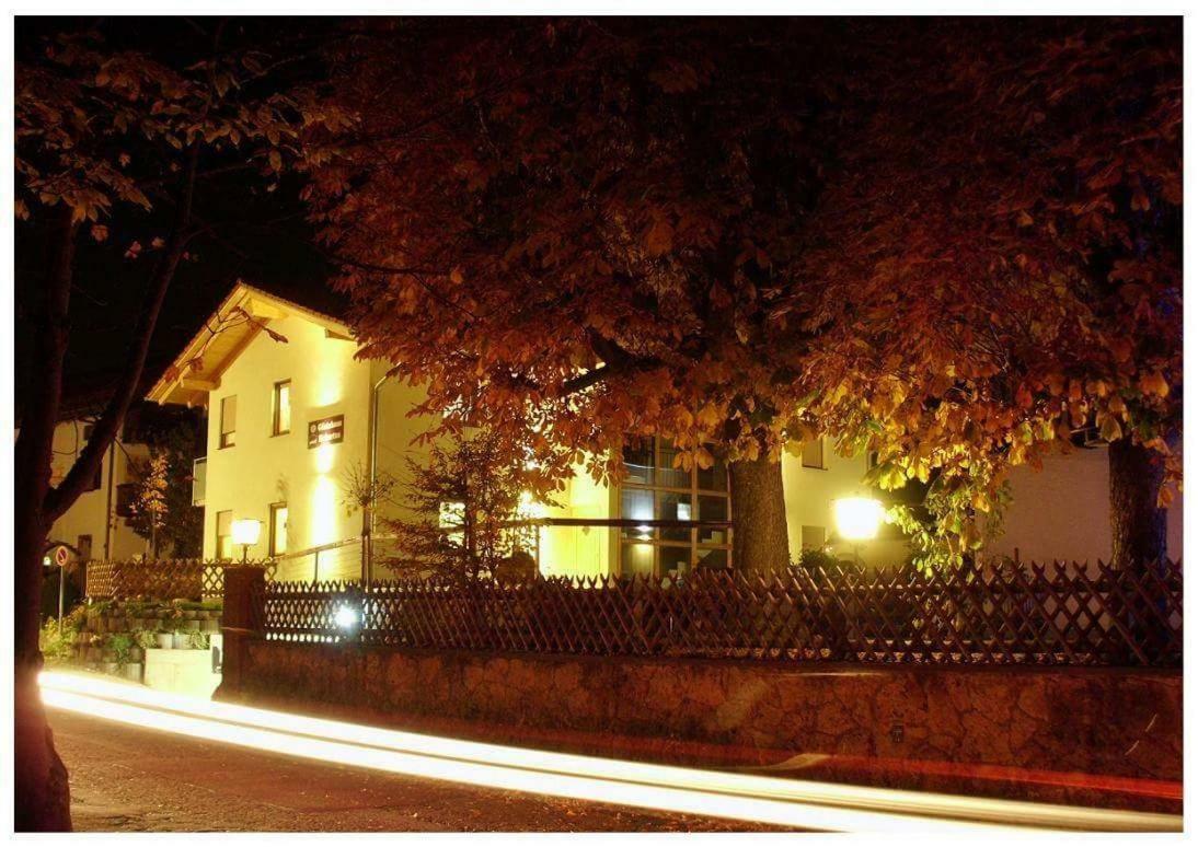 Gaestehaus Hubertus Bad Aibling Luaran gambar